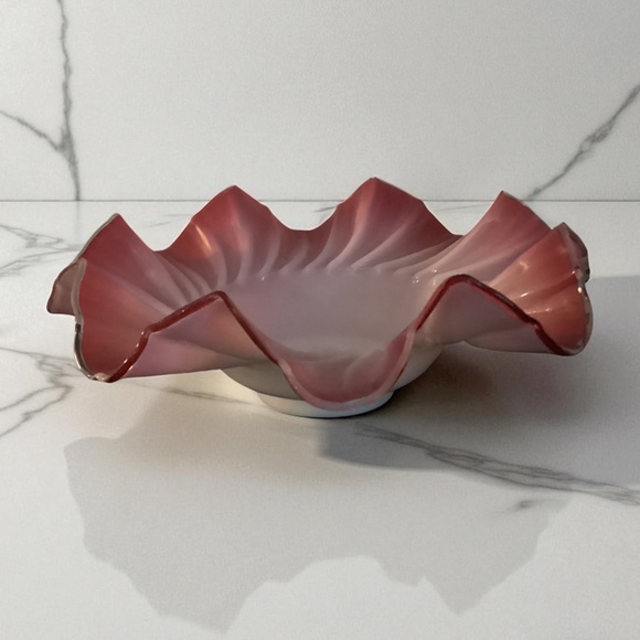 White to cranberry glass bowl with ruffles and a silver crest rim. - Picture 1 of 4
